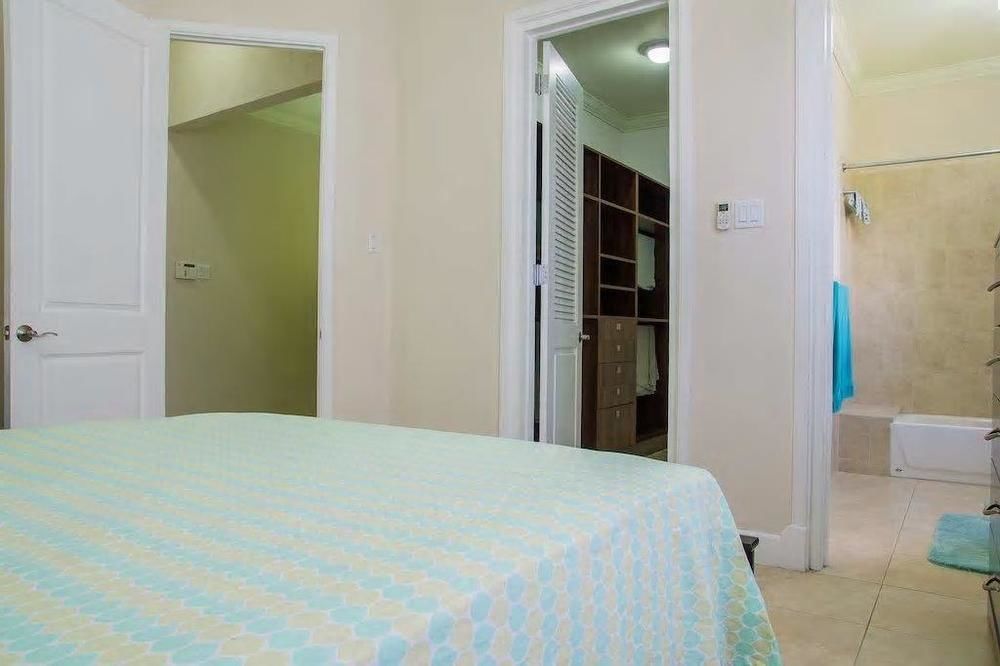 New Kingston Guest Apt At Sonoma Estate Экстерьер фото