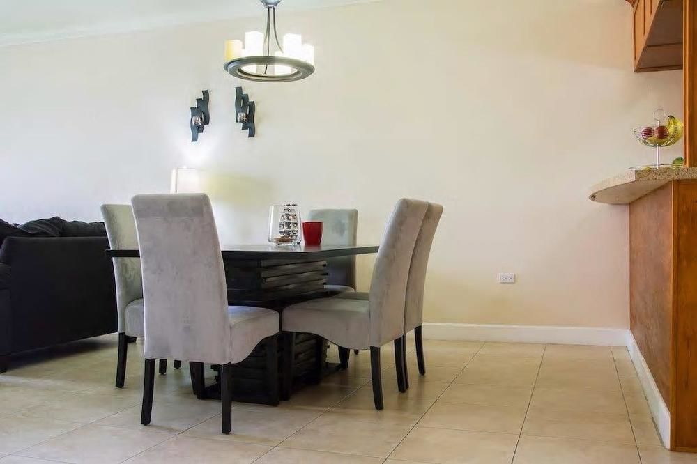 New Kingston Guest Apt At Sonoma Estate Экстерьер фото