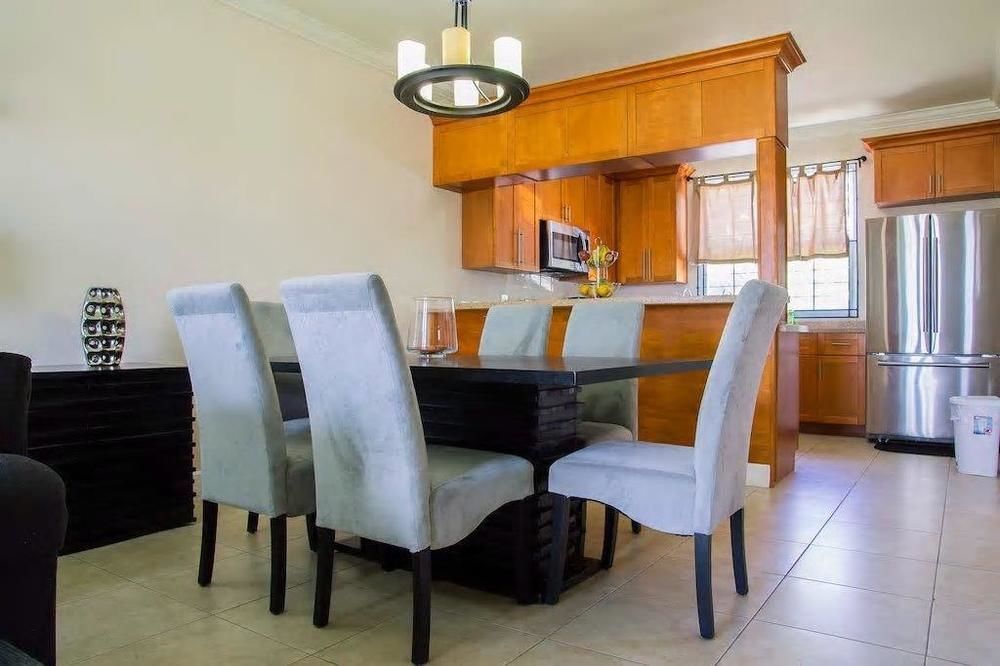 New Kingston Guest Apt At Sonoma Estate Экстерьер фото