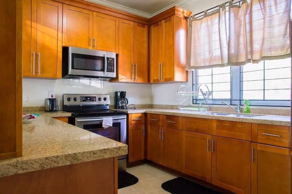 New Kingston Guest Apt At Sonoma Estate Экстерьер фото